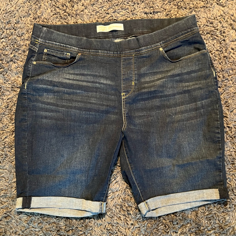 Pull on shorts